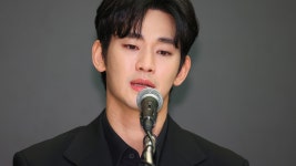 [Y녹취록]울먹였지만 할 말은 다 한 김수현...준비해 온 2가지 증거 꺼냈다 | YTN 울먹였지만 할 말은 다 한 김수현...준비해 온 2가지 증거... 