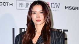 [가요]“이제 고소 간다” 황보, 신분증 공개하며 분노의 저격 | YTN “이제 고소 간다” 황보, 신분증 공개하며 분노의 저격