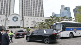 [사회][속보] 법원, 윤 전 대통령 지하주차장 비공개 출석 허용키로 | YTN [속보] 법원, 윤 전 대통령 지하주차장 비공개 출석 허용키로