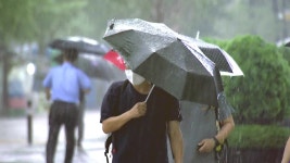 [날씨]출근길 비 다시 강해진다...강원 영서로 호우 확대 | YTN 출근길 비 다시 강해진다...강원 영서로 호우 확대