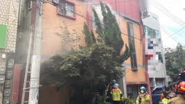 [전국]대구 평리동 여관에서 불...60대 투숙객 숨져 | YTN 대구 평리동 여관에서 불...60대 투숙객 숨져