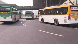 [사회]서울 시내버스 노사 협상 결렬...오늘부터 무기한 총파업 | YTN 서울 시내버스 노사 협상 결렬...오늘부터 무기한 총파업