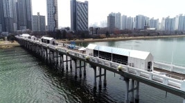 [전국]전국 최초 다리 위 식당 개관...강바람 맞으며 미식여행 | YTN 전국 최초 다리 위 식당 개관...강바람 맞으며 미식여행