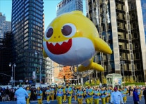 블라인드 | 캐스트이즈 뉴스