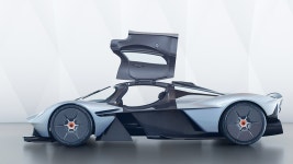 Aston Martin Valkyrie Full HD Wallpaper and Background Image | 2400x1350 | ID:893004