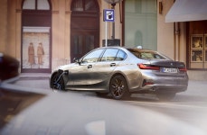 Europes 2020 BMW M550i Gains 523HP Twin-Turbo V8 From M850i, Z4 Gets A Manual | Carscoops