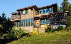 Photo 7 of 15 in Architecture Spotlight #49 | Rural Oregon Craftsman Home by Patricia K. Emmons | Yamhill, Oregon by Chibi Moku... 