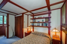 Photo 11 of 17 in The Frank Lloyd Wright-Designed Louis Penfield House in Ohio Is For Sale For $1.3M - Dwell Photo 11 of 17 in... 