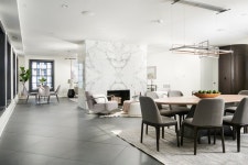 Photo 5 of 12 in Asking $2.6M, This Full-Floor Chicago Penthouse Exudes Gold Coast Charm - Dwell Photo 5 of 12 in Asking $2.6M... 