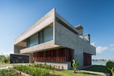 Photo 13 of 36 in 10 House by Luciano Kruk arquitectos - Dwell Photo 13 of 36 in 10 House by Luciano Kruk arquitectos