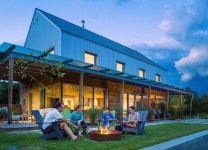 The Right House (5 Photos) - Dwell The Right House (5 Photos)