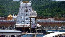 743 Tirumala Tirupati Devasthanams staffers, including priests, test COVID-19 positive, three dead: Official-India News , Firstpost