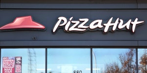 Yum China is rewarding its investors, and its shares rally - MarketWatch Big restaurant chains say consumers are more cautious in... 