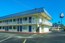 Motel 6 Russellville, AR in Russellville | Best Rates & Deals on Orbitz