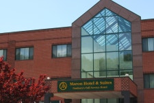 Maron Hotel And Suites, Danbury: $128 Room Prices & Reviews | Travelocity