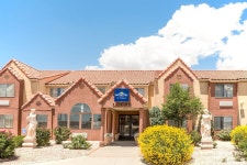 Microtel Inn by Wyndham Gallup, Gallup: $50 Room Prices & Reviews | Travelocity
