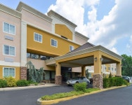 Quality Suites, Tinton Falls: $81 Room Prices & Reviews | Travelocity