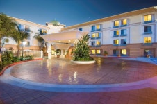 Hampton Inn San Diego Del Mar, San Diego: $127 Room Prices & Reviews | Travelocity