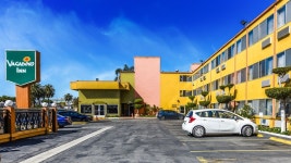 Vagabond Inn Convention Center Long Beach in Los Angeles | Best Rates & Deals on Orbitz