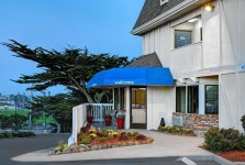 Motel 6 Marina, CA - Monterey, Monterey: $87 Room Prices & Reviews | Travelocity