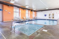 Motel 6 Huron, OH - Sandusky, Sandusky: $90 Room Prices & Reviews | Travelocity