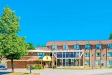 Super 8 by Wyndham Toronto East ON in Toronto | Best Rates & Deals on Orbitz