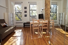     서니 모던 투 룸 스튜디오, New York | 익스피디아  호텔 예약 