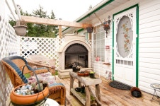     어 게스트하우스 온 베이뷰, Mayne Island | 익스피디아  호텔 예약 