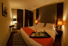  머뇌흐 호텔, 암만 | 익스피디아  호텔 예약