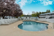 Ner Beach Motel in Wells | Best Rates & Deals on Orbitz