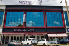 Remember Hotel Batu Pahat, Batu Pahat: $14 Room Prices & Reviews | Travelocity
