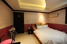     Book Theme 21 Motel | Iksan Hotel Deals
