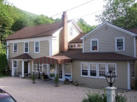 Cornwall Inn and Lodge, Cornwall Bridge: $194 Room Prices & Reviews | Travelocity