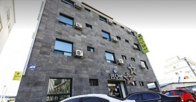     Book Queen Motel | Andong Hotel Deals