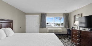 Astoria Rivershore Motel, Astoria: $69 Room Prices & Reviews | Travelocity