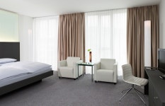 INNSiDE by Melia Düsseldorf Derendorf, Düsseldorf: $74 Room Prices & Reviews | Travelocity