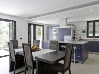  Contemporary Villa With Large Salt Water Pool, Air Con, Wifi, 칼비아 | 익스피디아  호텔 예약