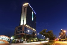Hotel Skypark Incheon Songdo: 2018 Room Prices $85, Deals & Reviews | Expedia