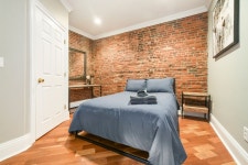 Beautiful Rooftop Tranquility! 2 Car Garage! Sleeps +12!, Pittsburgh: Room Prices & Reviews | Travelocity