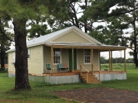 Leroys farmhouse 7 min to Memphis, ❤️1 pet free 2nd pet considered for fee, Memphis: Room Prices & Reviews | Travelocity
