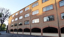 Victoria Street Apartments in St Albans | Best Rates & Deals on Orbitz