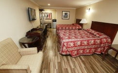 Sky Palm Motel, Orange: $139 Room Prices & Reviews | Travelocity