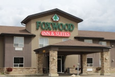 Foxwood Inn & Suites, Fox Creek: $93 Room Prices & Reviews | Travelocity