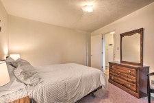 Ski-In Ski-Out Wintergreen Condo w/Balcony in Nellysford | Best Rates & Deals on Orbitz