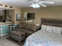 Sugar Beach 138: 1br/1ba beach side efficiency in Orange Beach, Sleeps 4 in Orange Beach | Best Rates & Deals on Orbitz