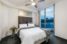 Stunning Waterfront Penthouse 3-Bed/4-Bed Luxury, Brisbane: $278 Room Prices & Reviews | Travelocity