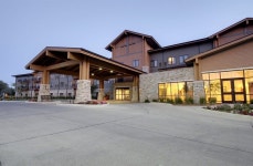 Kings Pointe Waterpark Resort, Storm Lake: Room Prices & Reviews | Travelocity