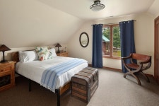 Dog Creek Lodge; Luxury Lodge Near Whitefish, MT in Olney | Best Rates & Deals on Orbitz