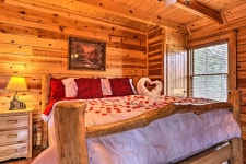 Luxe Smoky Mtn Cabin w/ Indoor Pool & Fire Pit!, Sevierville: Room Prices & Reviews | Travelocity