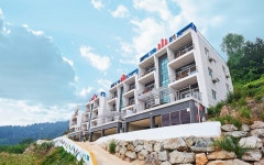 Yeongdeok Hyanguiteo Pension in Yeongdeok | Best Rates & Deals on Orbitz